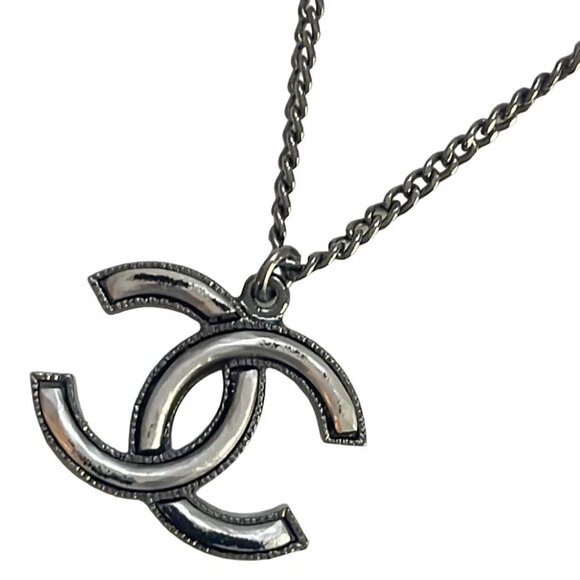 Auth CHANEL Silver Hardware Necklace - Picture 1 of 4